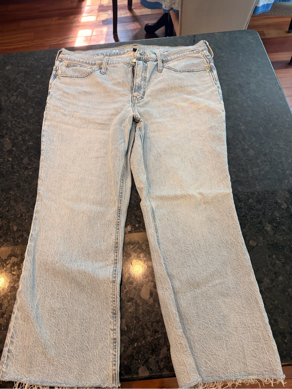 J. Crew boot leg Light Wash Women's Jeans size 33